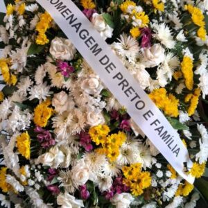 COROA DE FLORES DO CAMPO