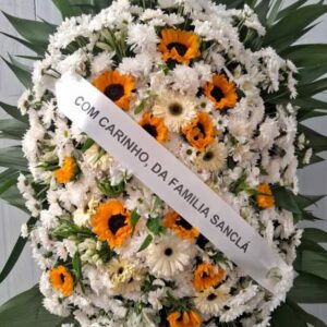 COROA DE FLORES NOBRES